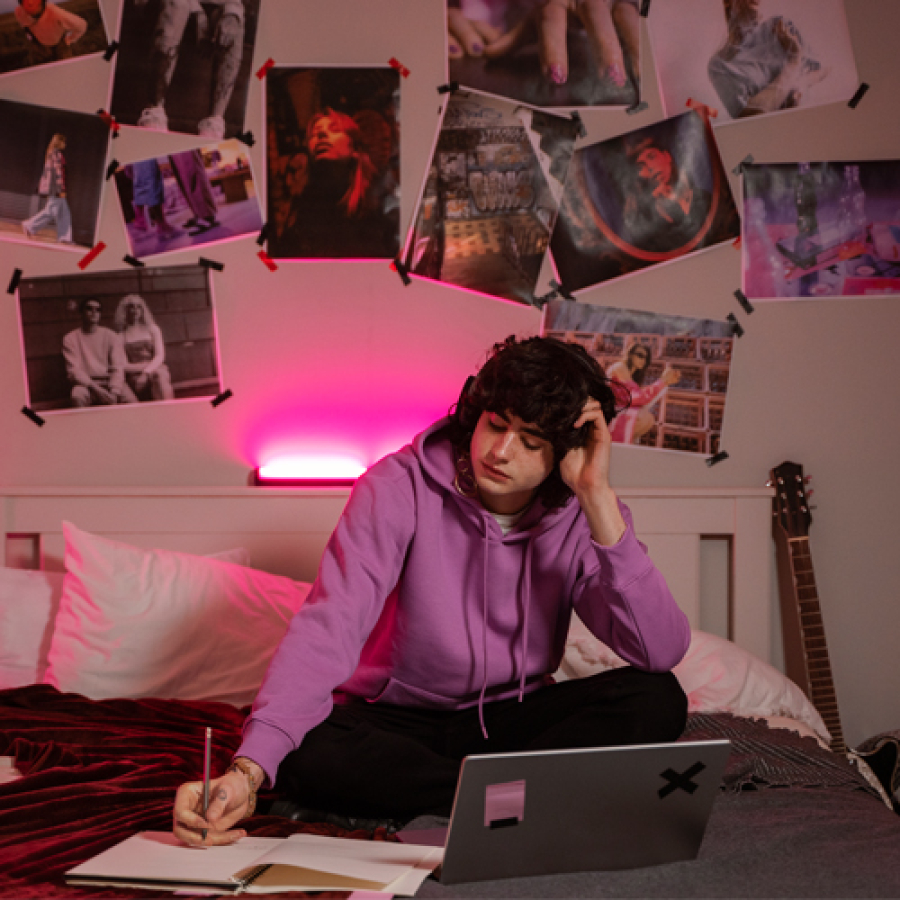 Building a Strong Freelance Portfolio: Showcase Your Skills