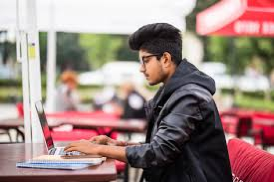  How FreelancerBridge Empowers Freelancers Globally