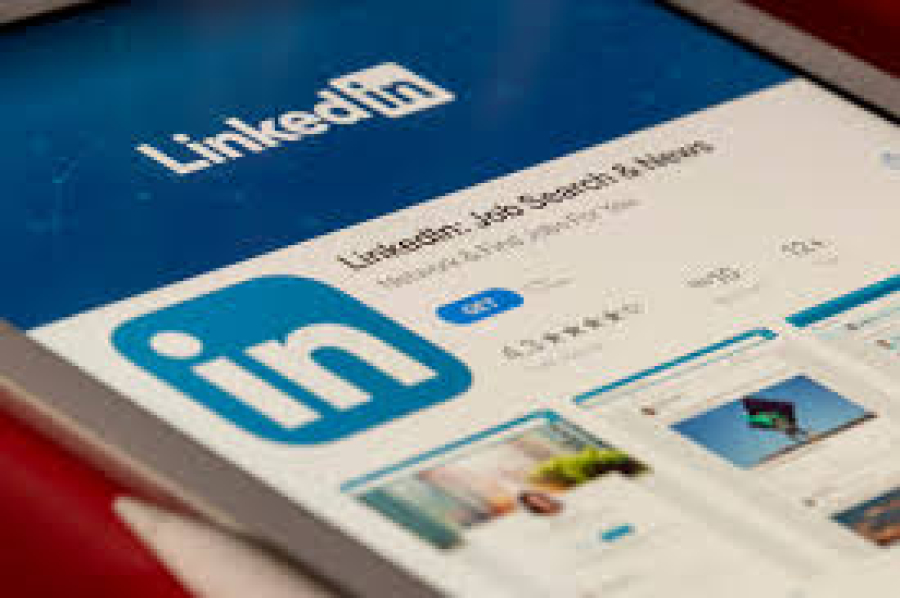 Using LinkedIn for Freelance Networking