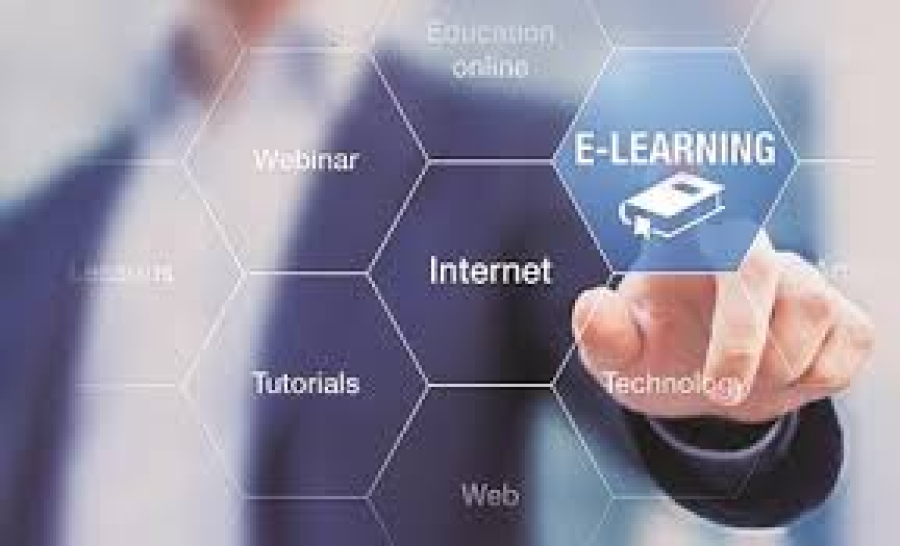 How to Use Online Courses to Enhance Your Skills