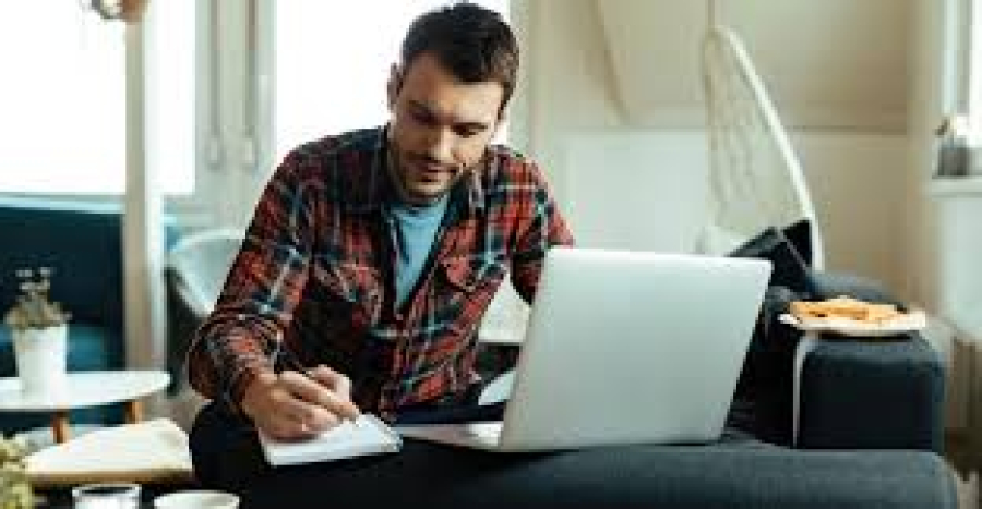 How to Find Remote Web Development Jobs in 2025