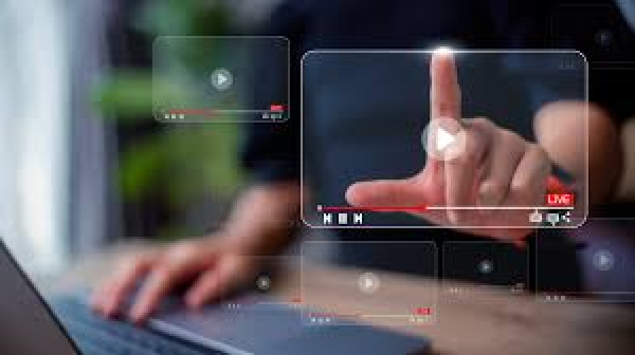 How to Collaborate with Freelance Scriptwriters and Voice Actors